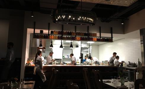 open-kitchen-restaurant open-kitchen-restaurant